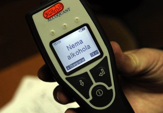 Saobraćajci neće moći da praštaju brzu vožnju i čašicu Saobraćajci neće moći da praštaju brzu vožnju i čašicu