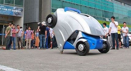 VIDEO: Armadillo - automobil koji se sklopi kad ga parkirate VIDEO: Armadillo - automobil koji se sklopi kad ga parkirate