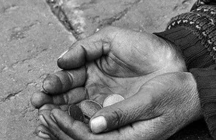 Maloljetni prosjaci sve češći prizor u Glavnom gradu Maloljetni prosjaci sve češći prizor u Glavnom gradu