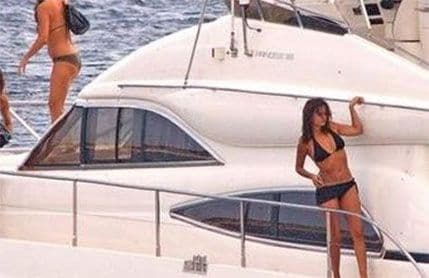 Dvoje Kotorana uhapšeno zbog posredovanja u prostituciji Dvoje Kotorana uhapšeno zbog posredovanja u prostituciji