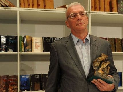 Milorad Popović dobitnik prestižne nagrade “Meša Selimović“ Milorad Popović dobitnik prestižne nagrade “Meša Selimović“