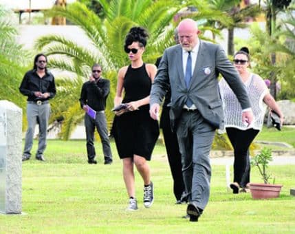 Tjelohranitelj čuvenih svjetskih zvijezda ubijen prilikom provale Tjelohranitelj čuvenih svjetskih zvijezda ubijen prilikom provale