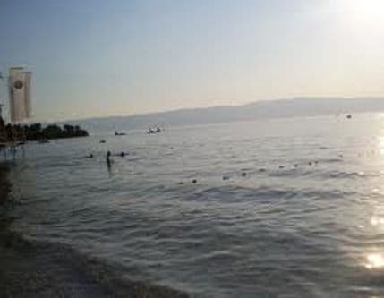 Bugarin pliva tri kilometra u Ohridskom jezeru vezan u vreći Bugarin pliva tri kilometra u Ohridskom jezeru vezan u vreći