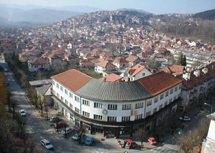 Bombom oštećen službeni automobil načelnika pljevaljske policije Bombom oštećen službeni automobil načelnika pljevaljske policije