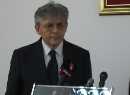 RASPOPOVIĆ: Otvaranje magistarskih studija bilo pravi korak RASPOPOVIĆ: Otvaranje magistarskih studija bilo pravi korak