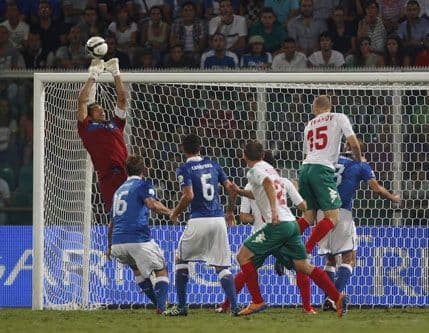 Bufon izjednačio rekord Kanavara Bufon izjednačio rekord Kanavara