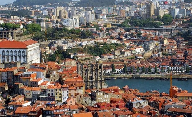 Portugalija izašla iz recesije zahvaljujući turizmu Portugalija izašla iz recesije zahvaljujući turizmu
