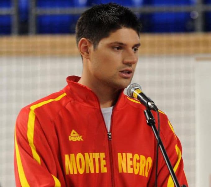 VUČEVIĆ: Ne znam zašto nijesam imao veću minutažu, možda se mogao čekati Peković VUČEVIĆ: Ne znam zašto nijesam imao veću minutažu, možda se mogao čekati Peković