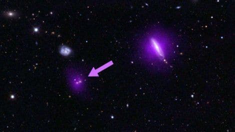 NASA otkrila 10 džinovskih crnih rupa! NASA otkrila 10 džinovskih crnih rupa!