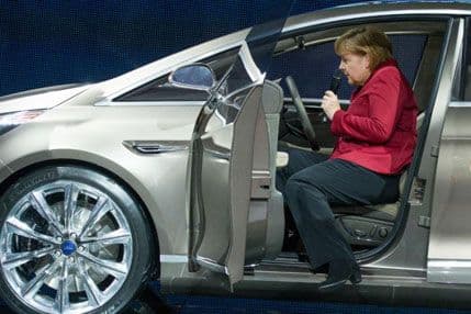 Merkel za otvorenu i slobodnu trgovinu Merkel za otvorenu i slobodnu trgovinu