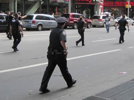 Pucnjava na Tajms skveru, dvije osobe ranjene Pucnjava na Tajms skveru, dvije osobe ranjene