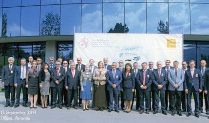 Dakić prisustvovao sastanku Kluba guvernera u Jerevanu Dakić prisustvovao sastanku Kluba guvernera u Jerevanu