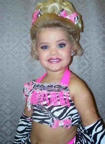 Francuska zabranila dječija takmičenja u ljepoti Francuska zabranila dječija takmičenja u ljepoti