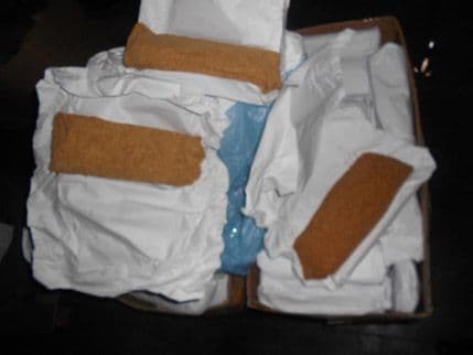 Carinici oduzeli 132 kilograma duvana od albanskih državljana Carinici oduzeli 132 kilograma duvana od albanskih državljana