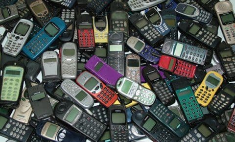 EKIP: Preko milion korisnika mobilnih telefona u Crnoj Gori EKIP: Preko milion korisnika mobilnih telefona u Crnoj Gori