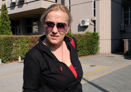 Grgurović osuđen na godinu zatvora zbog lažnog prijavljivanja da je prijetio Oliveri Lakić Grgurović osuđen na godinu zatvora zbog lažnog prijavljivanja da je prijetio Oliveri Lakić