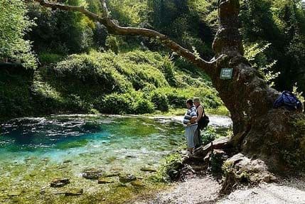 Čudo prirode: Jezero koje nema dno (VIDEO) Čudo prirode: Jezero koje nema dno (VIDEO)
