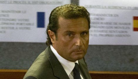 “Kapetan kukavica” optužio kormilara za nasukivanje “Konkordije” “Kapetan kukavica” optužio kormilara za nasukivanje “Konkordije”