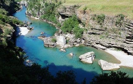 Upozorenje: Izgradnja 500 novih hidroelektrana uništiće prirodne resurse Balkana Upozorenje: Izgradnja 500 novih hidroelektrana uništiće prirodne resurse Balkana