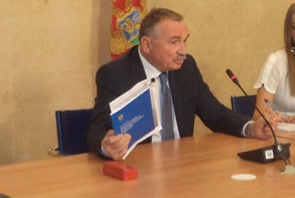 RADULOVIĆ: EPCG da uđe u vlasničku strukturu KAP-a, glinicu proizvoditi u Nikšiću RADULOVIĆ: EPCG da uđe u vlasničku strukturu KAP-a, glinicu proizvoditi u Nikšiću