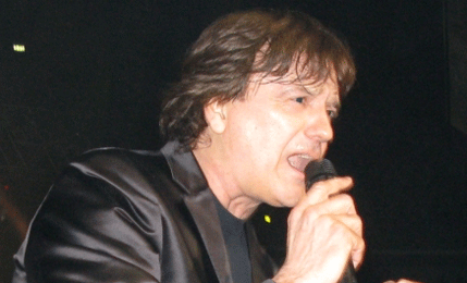 Ni Čolić neće pjevati na osveštanju hrama Hristovog vaskrsenja Ni Čolić neće pjevati na osveštanju hrama Hristovog vaskrsenja