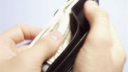 Da li biste vratili pronađeni novčanik? Da li biste vratili pronađeni novčanik?