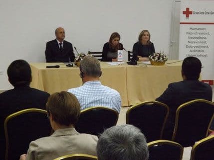 Crveni krst: Čovjekovo dobro zajednička misija Crveni krst: Čovjekovo dobro zajednička misija