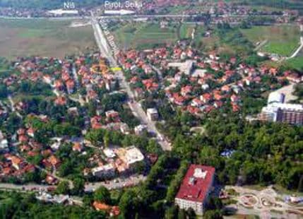 Niška Banja: Sin ubio roditelje, tijela im bacio u septičku jamu  Niška Banja: Sin ubio roditelje, tijela im bacio u septičku jamu