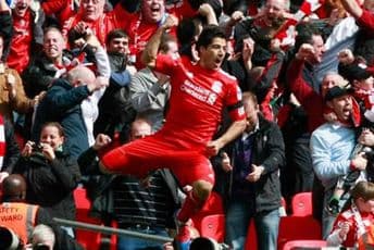 Liverpul spremio novi ugovor Suarezu