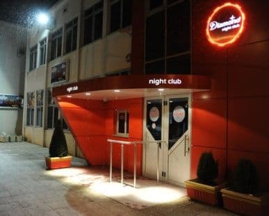 Rafalom na fudbalera Sutjeske, policija traga za počiniocem Rafalom na fudbalera Sutjeske, policija traga za počiniocem