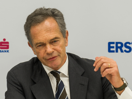 Erste banka će pomoći Vladi da nađe najbolje rješenje oko planiranog zaduživanja Erste banka će pomoći Vladi da nađe najbolje rješenje oko planiranog zaduživanja