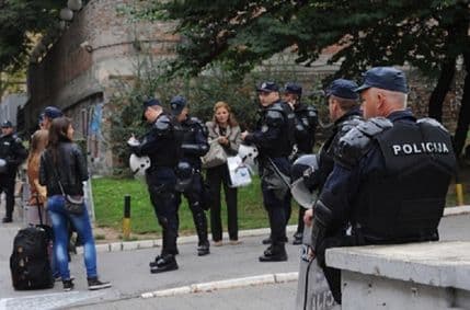 Blic: Političke igre oko neodržanog Prajda Srbiju koštale dva miliona eura Blic: Političke igre oko neodržanog Prajda Srbiju koštale dva miliona eura