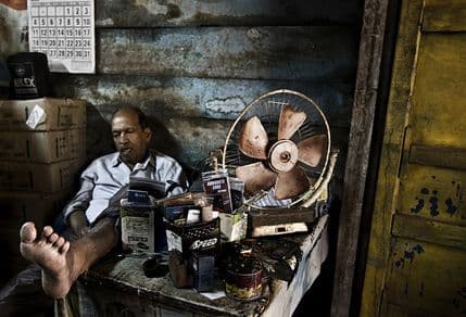 Španija je decenijama u pogrešnoj vremenskoj zoni Španija je decenijama u pogrešnoj vremenskoj zoni