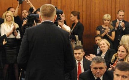 Čekajući talas novih procesa Čekajući talas novih procesa