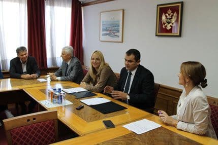 Ekonomski fakultet i CBCG nagradili najbolje studente Ekonomski fakultet i CBCG nagradili najbolje studente