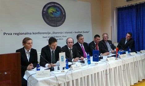 Poboljšati položaj starih u Crnoj Gori Poboljšati položaj starih u Crnoj Gori