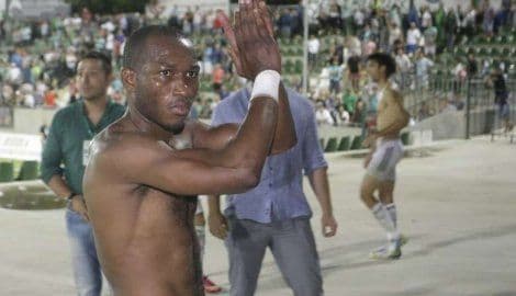 Đemba-Đemba: Ako osvojimo titulu, go ću plesati po cijelom terenu! Đemba-Đemba: Ako osvojimo titulu, go ću plesati po cijelom terenu!