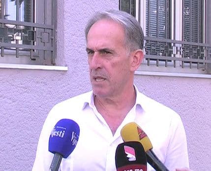 Piperović: U slučaju nove blokade kapije KAP-a ništa od otpremnina Piperović: U slučaju nove blokade kapije KAP-a ništa od otpremnina