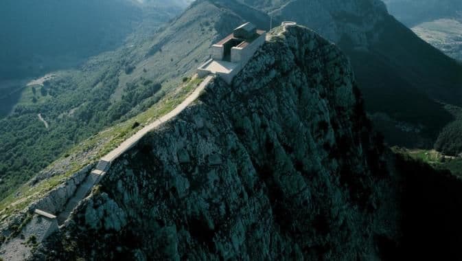 Povećani prihodi i posjete Nacionalnim parkovima Crne Gore Povećani prihodi i posjete Nacionalnim parkovima Crne Gore
