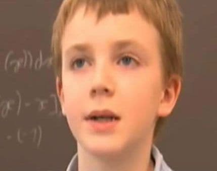 VIDEO: Ima 10 godina i sluša univerzitetska predavanja VIDEO: Ima 10 godina i sluša univerzitetska predavanja