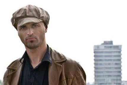 Ako je proza prava, ona ne oprašta nikome Ako je proza prava, ona ne oprašta nikome