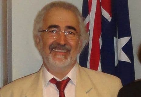 MANDIĆ: Hram dubokih podjela MANDIĆ: Hram dubokih podjela