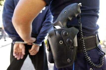 Uhapšen zbog distribucije dječje pornografije Uhapšen zbog distribucije dječje pornografije