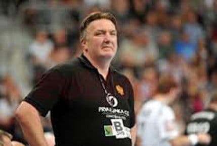 Kastratović na kormilu „crvenih“ do 2016. godine Kastratović na kormilu „crvenih“ do 2016. godine