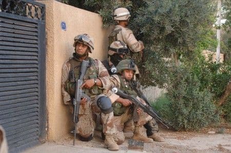 Irak: Uhvaćena žena u pokušaju da minira osnovnu školu Irak: Uhvaćena žena u pokušaju da minira osnovnu školu