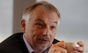 Mađarska odbila da izruči predsjednika MOL-a Mađarska odbila da izruči predsjednika MOL-a