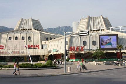 BAR: Eksplozija u dvorištu Žarka Milića BAR: Eksplozija u dvorištu Žarka Milića