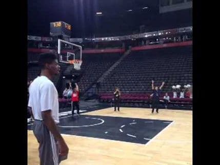 VIDEO: Divac, majstor i u penziji VIDEO: Divac, majstor i u penziji