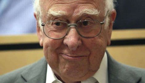 Piter Higs na ulici saznao da je dobio Nobela Piter Higs na ulici saznao da je dobio Nobela