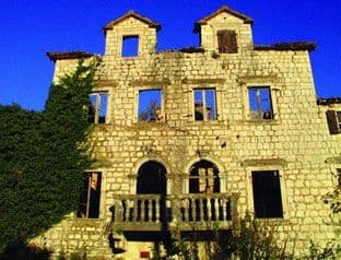 VLADA: Palata Ivelić kao Međunarodni arheološko-istraživački centar VLADA: Palata Ivelić kao Međunarodni arheološko-istraživački centar